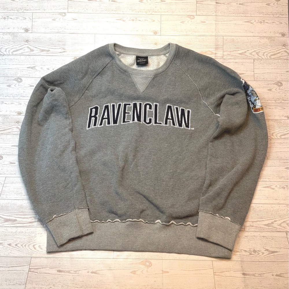 Harry Potter Ravenclaw Sweatshirt Unisex Medium Gray Crest Patch Dark Academia